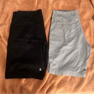 Volcom Men's Black and Gray Short Bundle